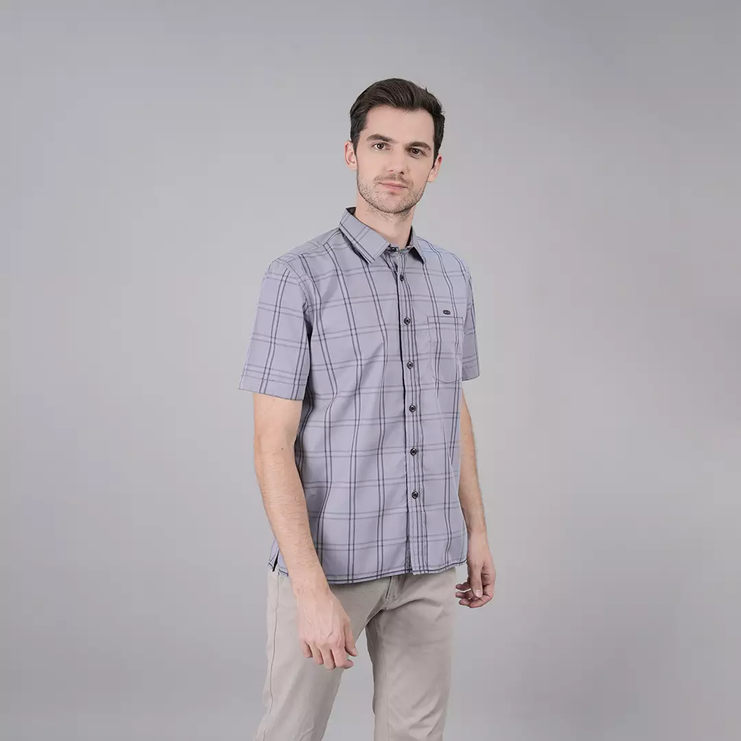 LGS - Kemeja Casual Pria Lengan Pendek Warna Abu-Abu Muda Motif Kotak-Kotak Tartan - CSH.270.S730.1297.C