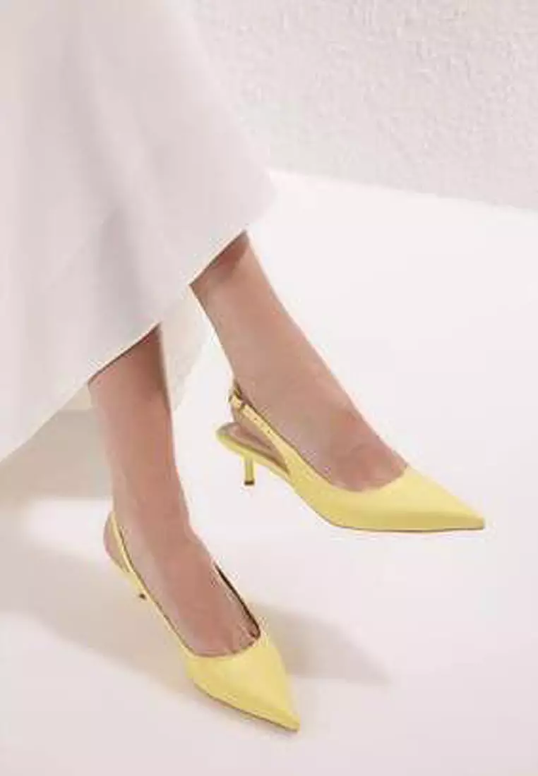 Yellow Patent Leather Pointed Toe Kitten Heels Women Classic Heels Shoes Takss25To00005