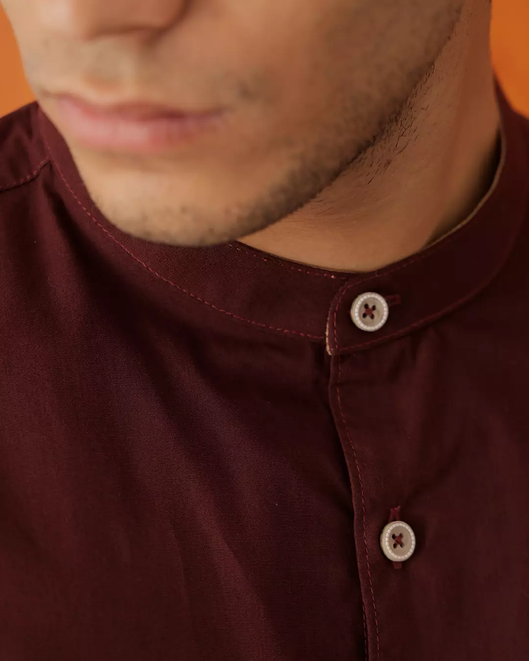 OXCON Kemeja collarless kerah koko Suede Kasual Pria Lengan Pendek Maroon