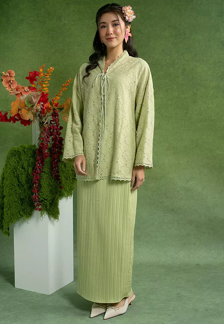 Nadirah Kebaya Set