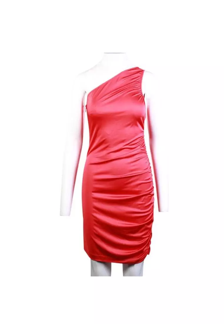 Red one best sale shoulder midi dress