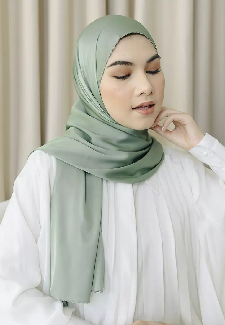 Medina Eyelash Shawl Green Pastel