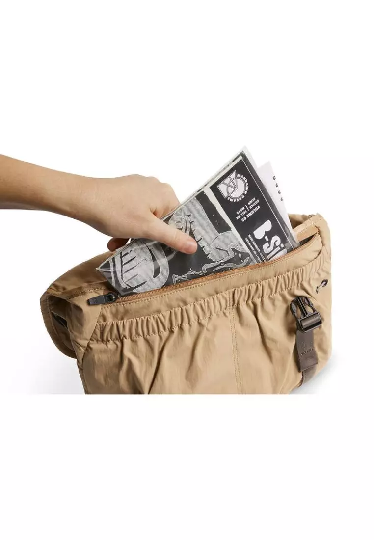 Bellroy Cinch Mini Messenger - Sand Dune