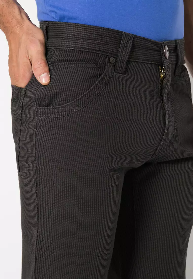 LGS - Celana Jeans Panjang Pria Warna Hitam LEBM.324.050G.014.7C
