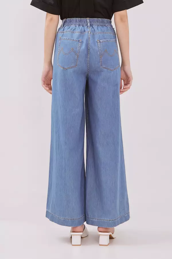 MINIMAL - MN314 - High Waist Flare Jeans - Light Blue Warna Blue_Light