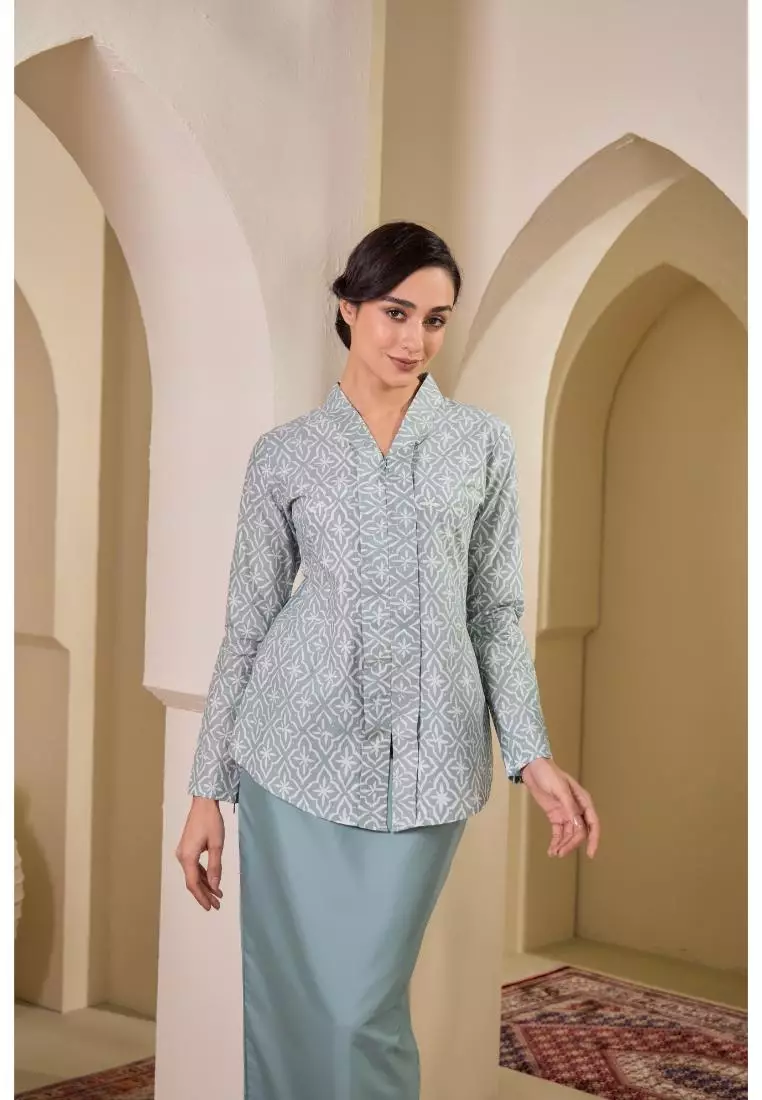Kebaya Midi Batik Moden