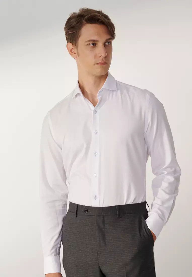 白色紋理修身版襯衫