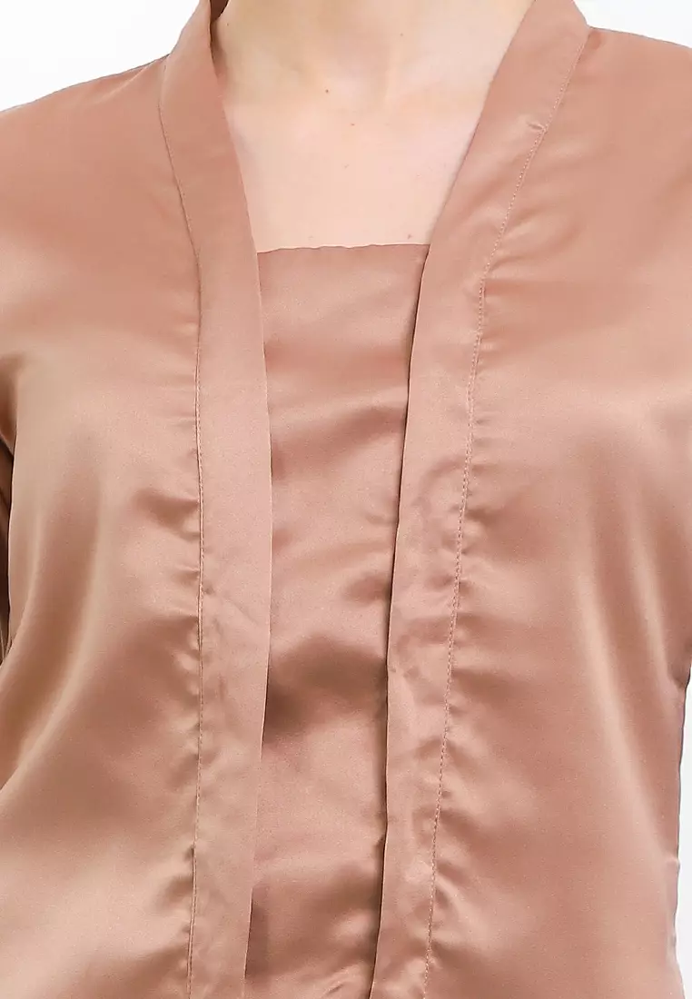 Kebaya Kutu Baru 3/4-Length Sleeve