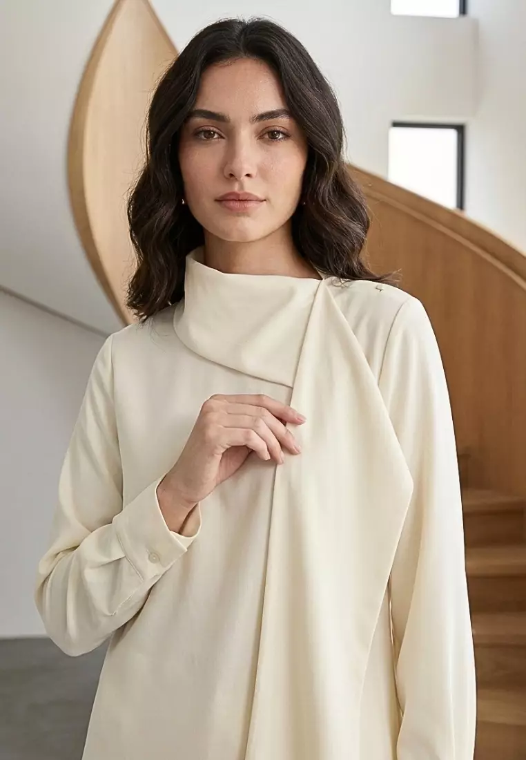 Vionette Signature Asymmetric Blouse in Butter Yellow And Purple By Brilliant Girl Warna KUNING