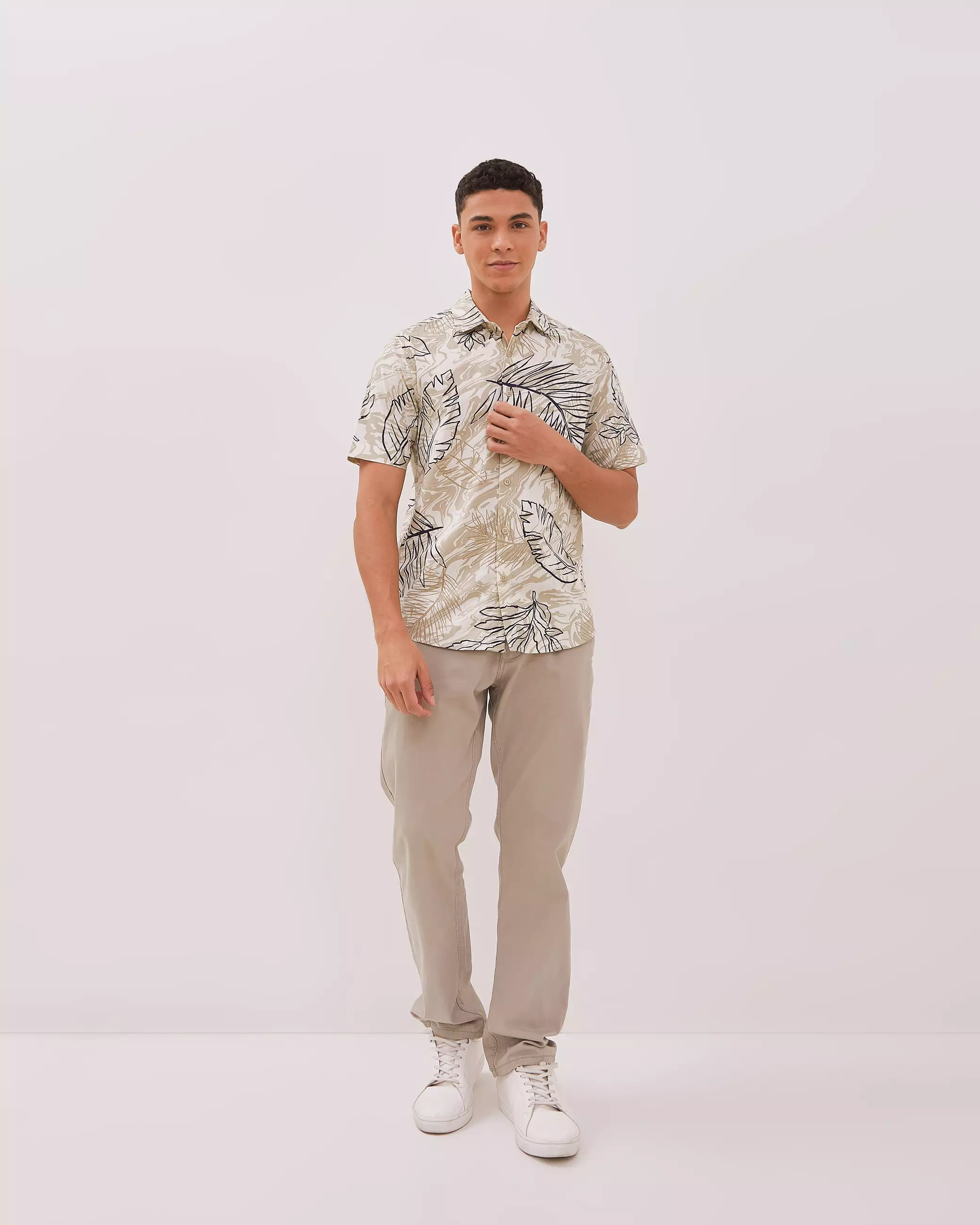 AMK Kemeja Pria Lengan Pendek SHP Hans Ss Brown