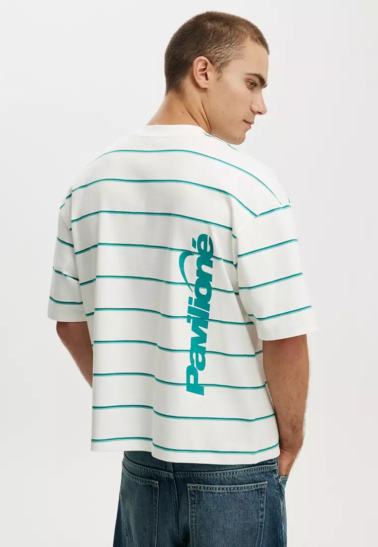Cropped Fit Graphic T-Shirt