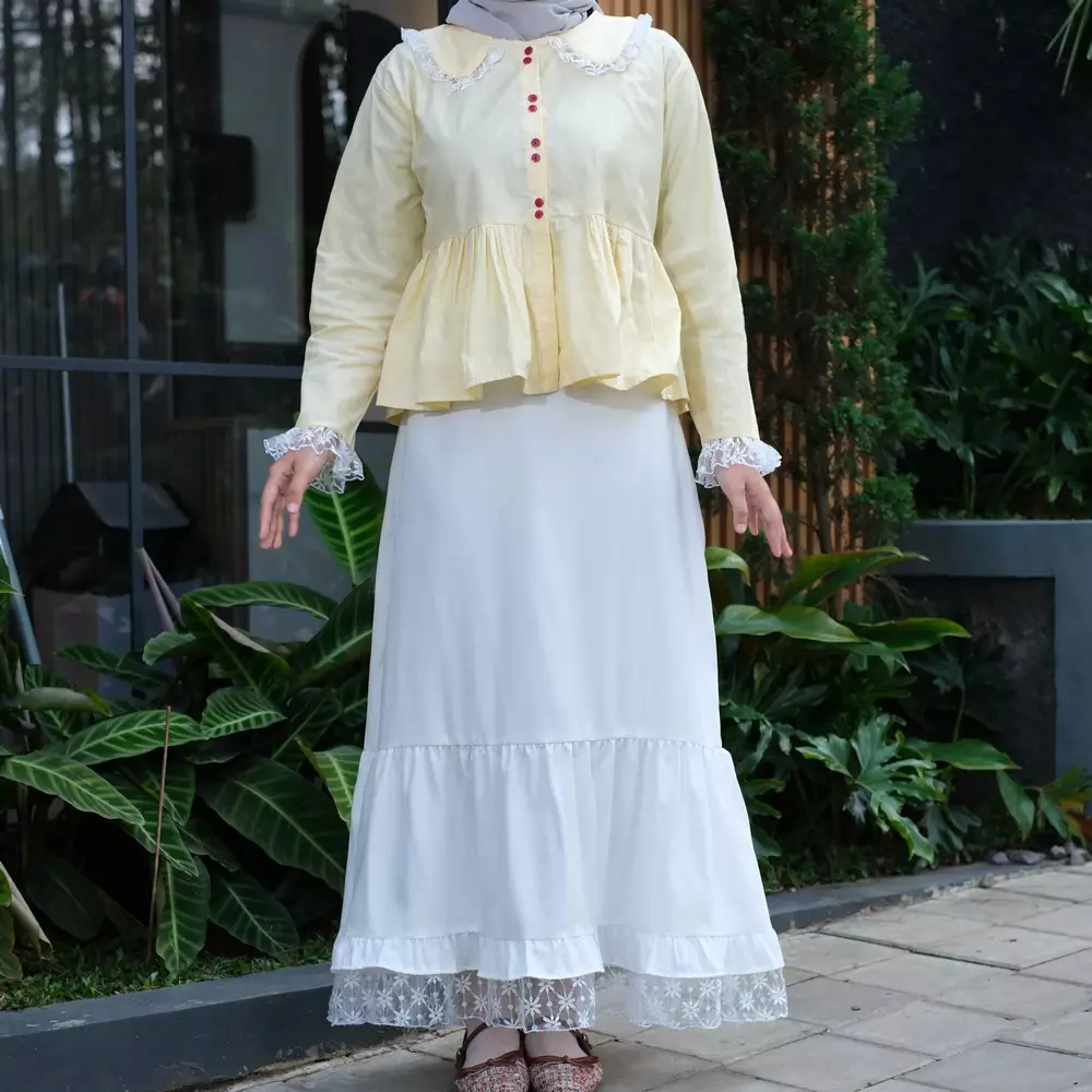 Nabil Skirt with Lace Rok Vintage - Broken White M19797 R10S1