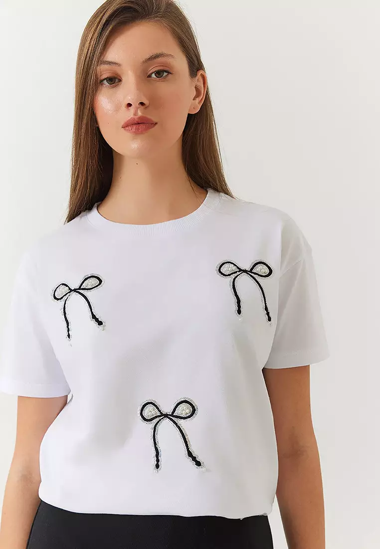 Women's Stone And Bow Detailed Tshirt 60602005