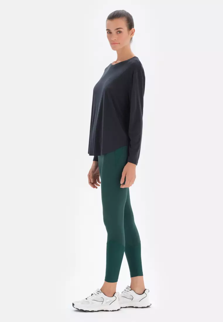 Black T-Shirt, U-Neck, Regular Fit, Long Sleeve Activewear for Women