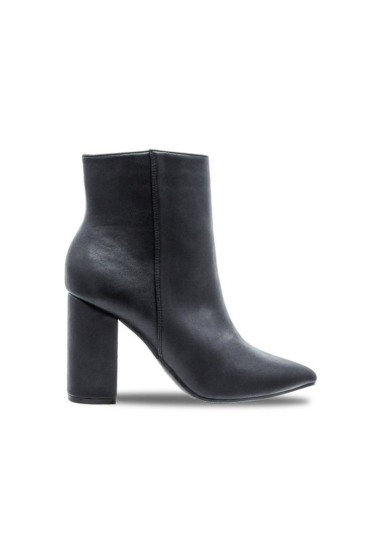 Noveni Faux Leather Pointed Fashion Boots