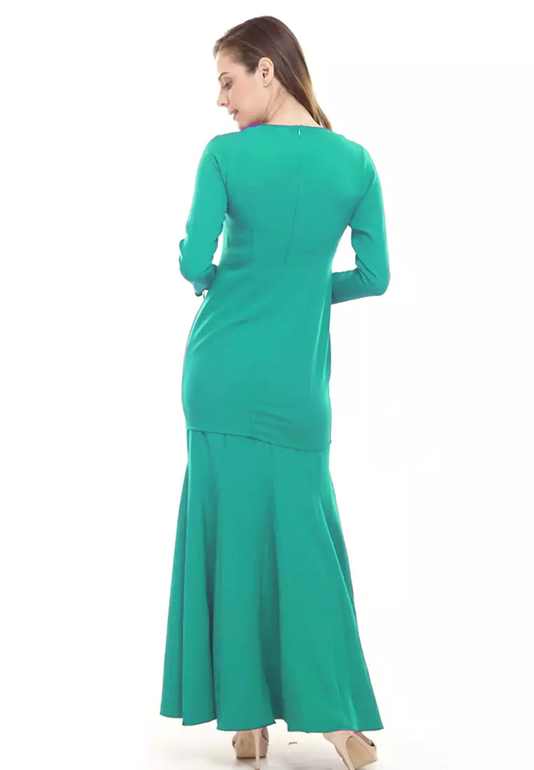 Rina Kurung in Mint Green