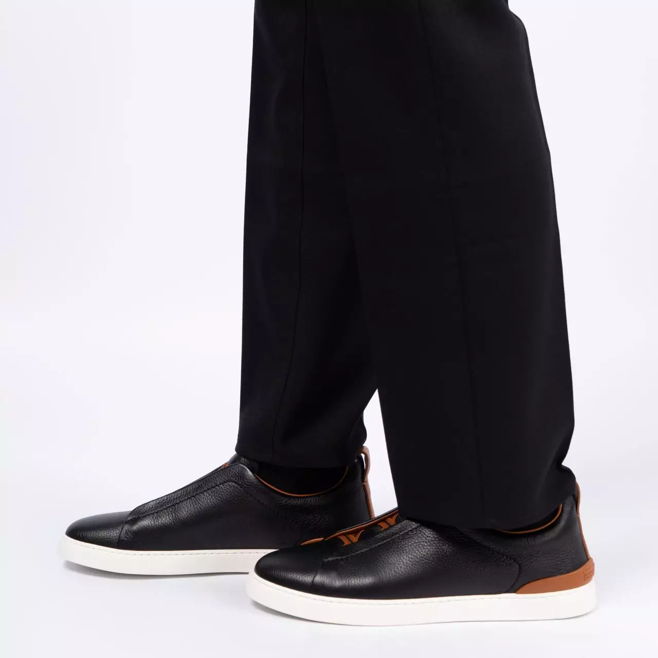 Triple Stitch Deerskin Sneakers Black/Brown