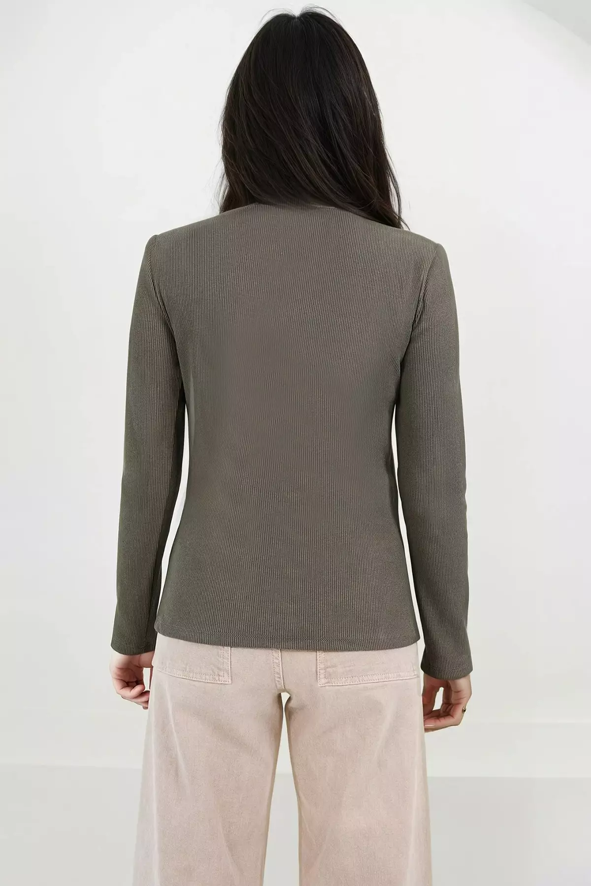 Accessory Detailed Asymmetrical Gathered Blouse
