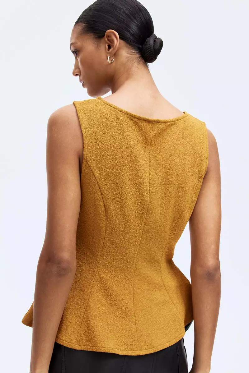 Sleeveless peplum top
