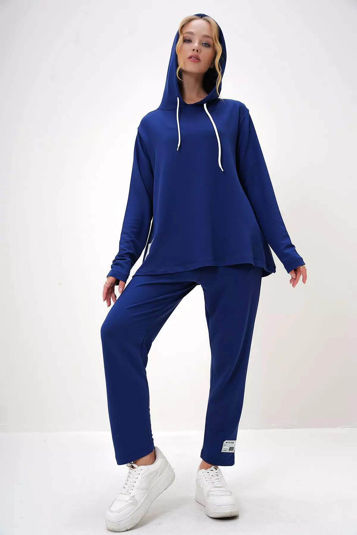 Women's Saxe Emblem Detailed Hooded Two Yarn Tracksuit