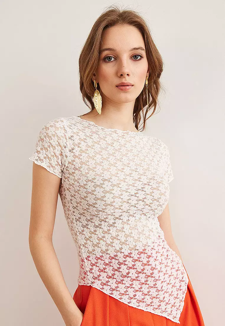 Six Asymmetrical Lace Blouse