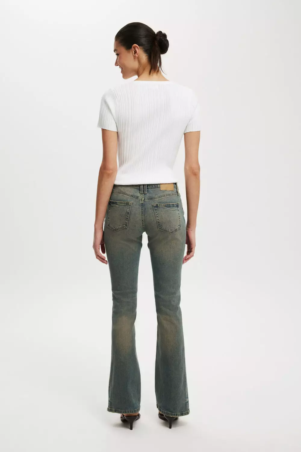 COTTON ON - JEANSWEAR - LOW RISE BOOTCUT JEAN