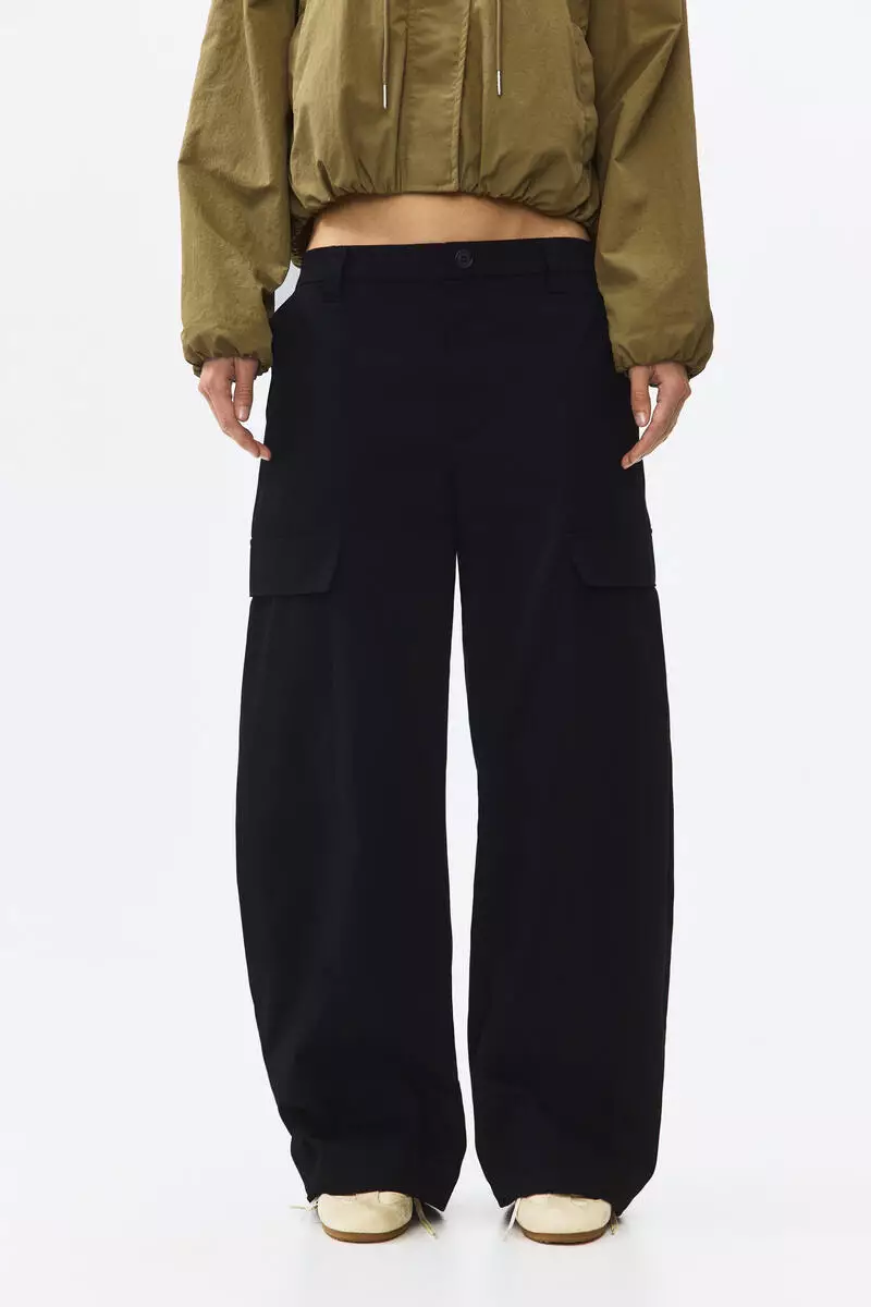Barrel cargo trousers