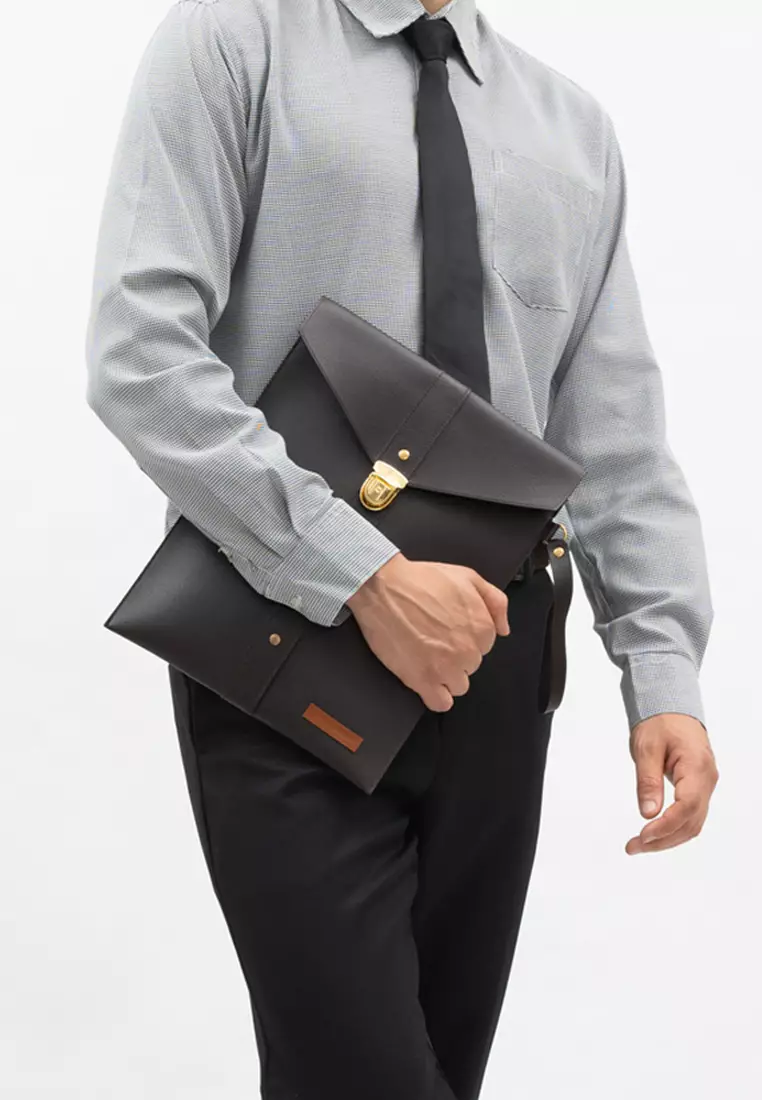 Houseofcuff Clutch Pria Tas Tangan Unisex Cokelat Tua Model Kancing