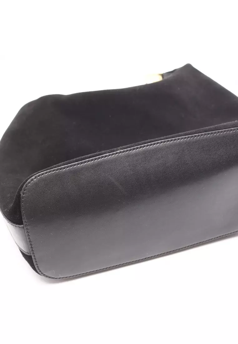 Buy Gucci Pre-Loved Gucci Shoulder bag suede leather black 2026