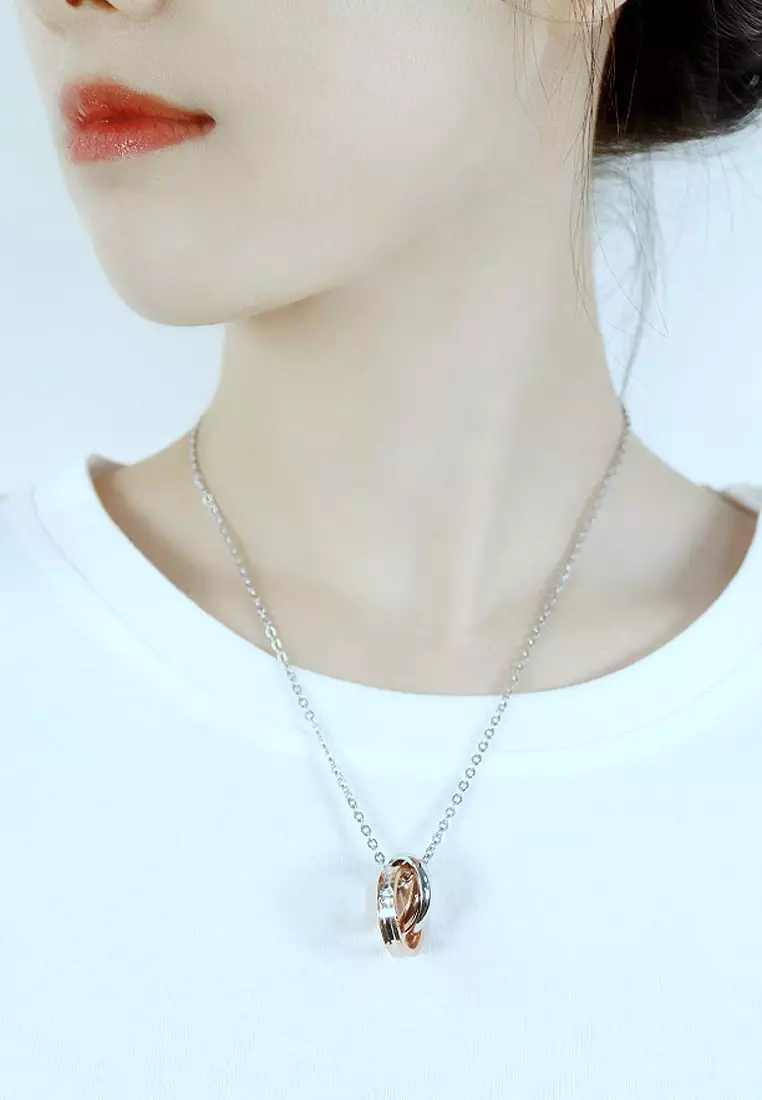 Couples Pendant Necklace Set