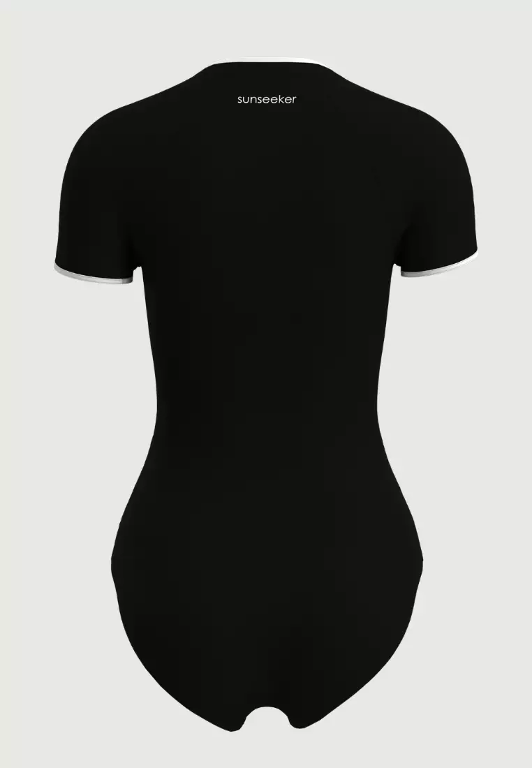 Soulistic Solid黑色前置拉鍊短袖連身泳衣