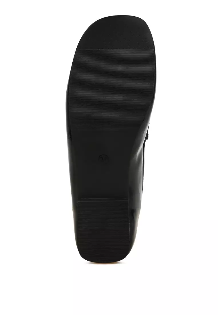 Sepatu Loafer Kulit Paten Warna Hitam