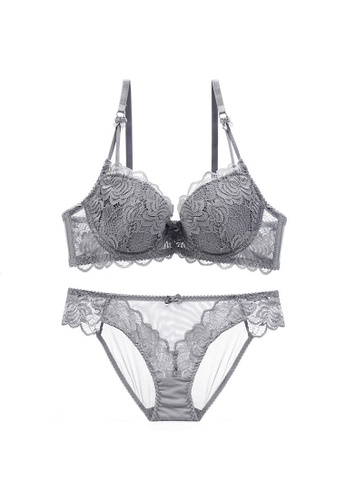 W.Excellence grey Premium Gray Lace Lingerie Set (Bra and Underwear) 32303US7DA215EGS_1