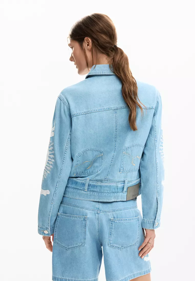 Reversible jacket with embroidery