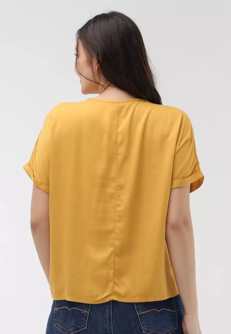 Single Twill Woven Short Sleeves Blouse