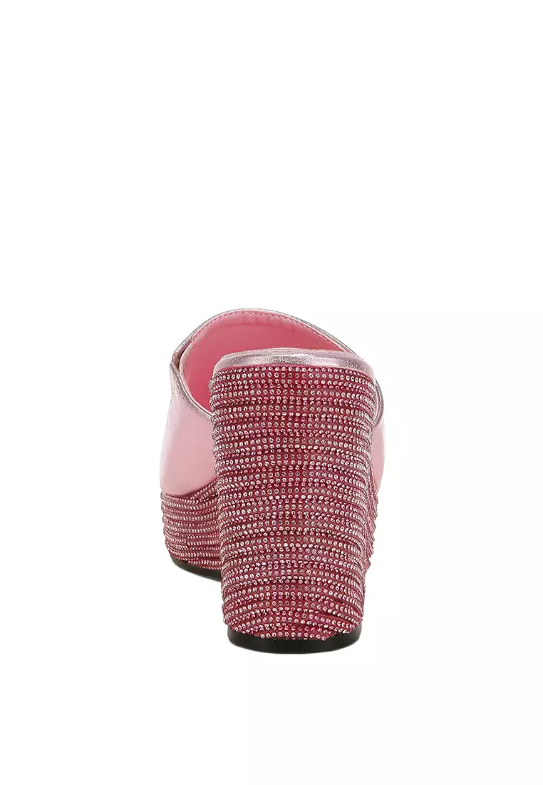 Sandal Peep Toe Hak Wedge dalam Warna Merah Muda