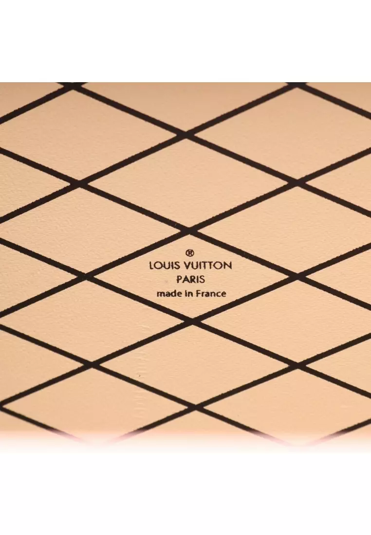 Pre-Loved Louis Vuitton Petite Malle Shoulder bag leather pink multicolor