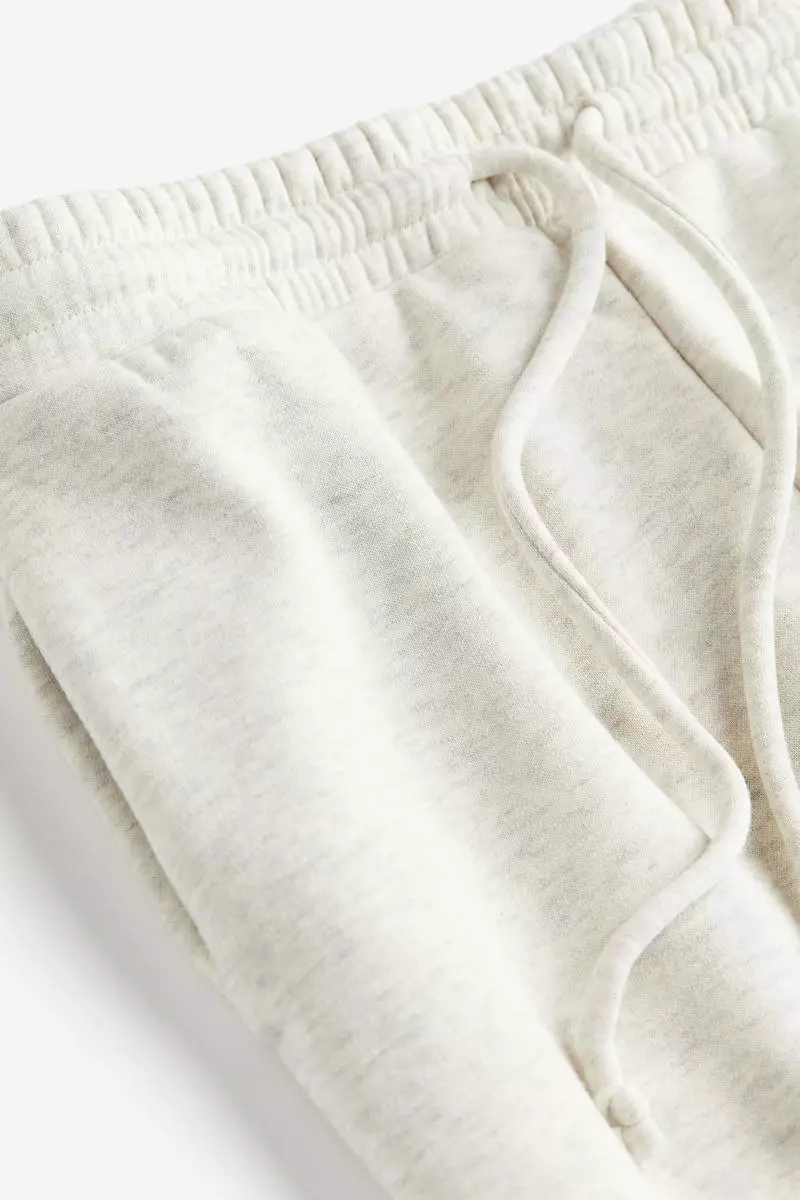 Wide sweatpants
