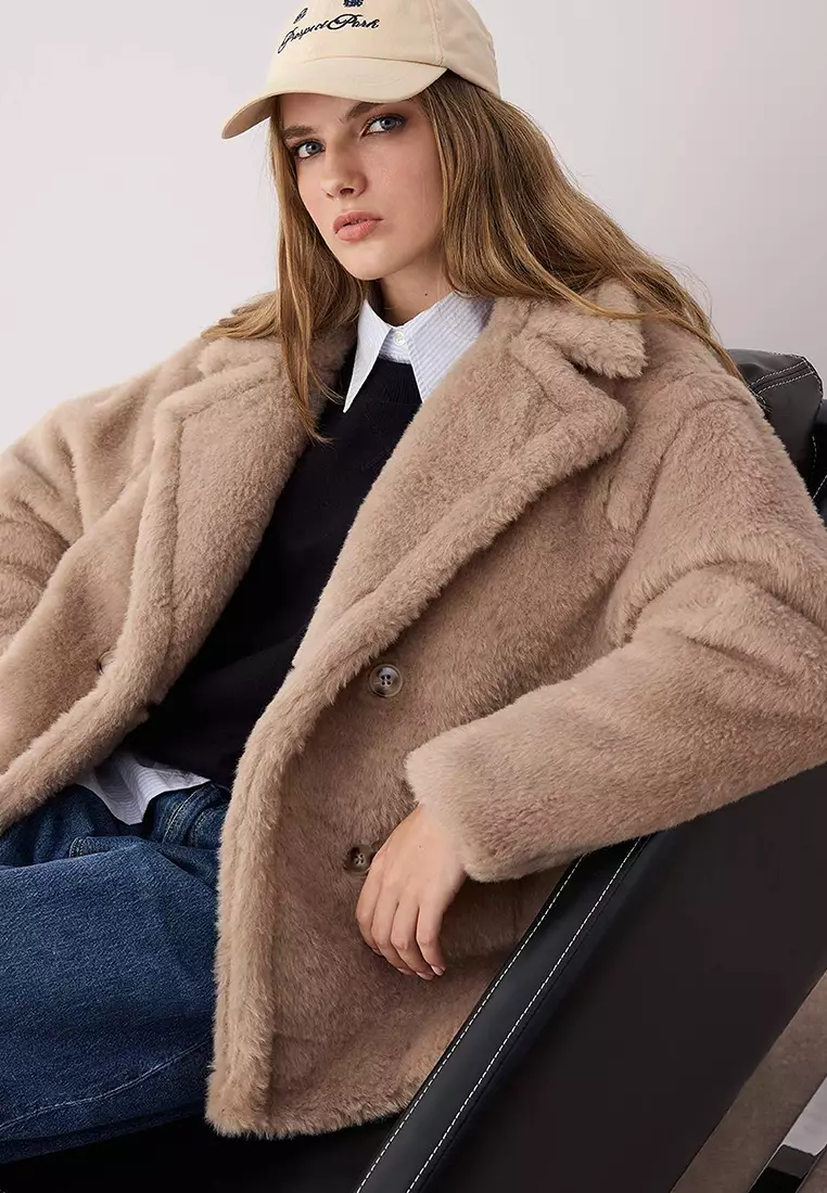 Oversize Short Plush Coat
