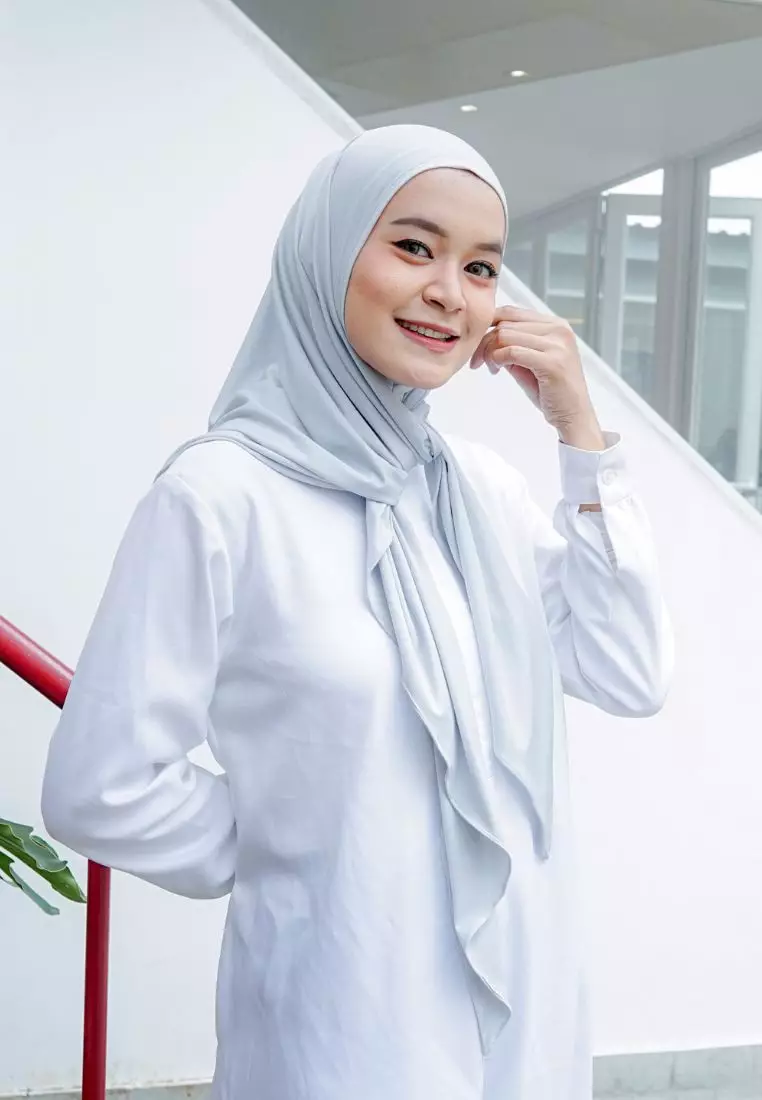 Segitiga Instan Oval Kania Silver