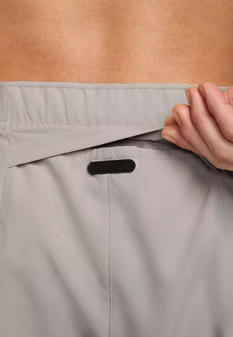 Dri-FIT Challenger Men's 18cm (approx.) Unlined Versatile Shorts