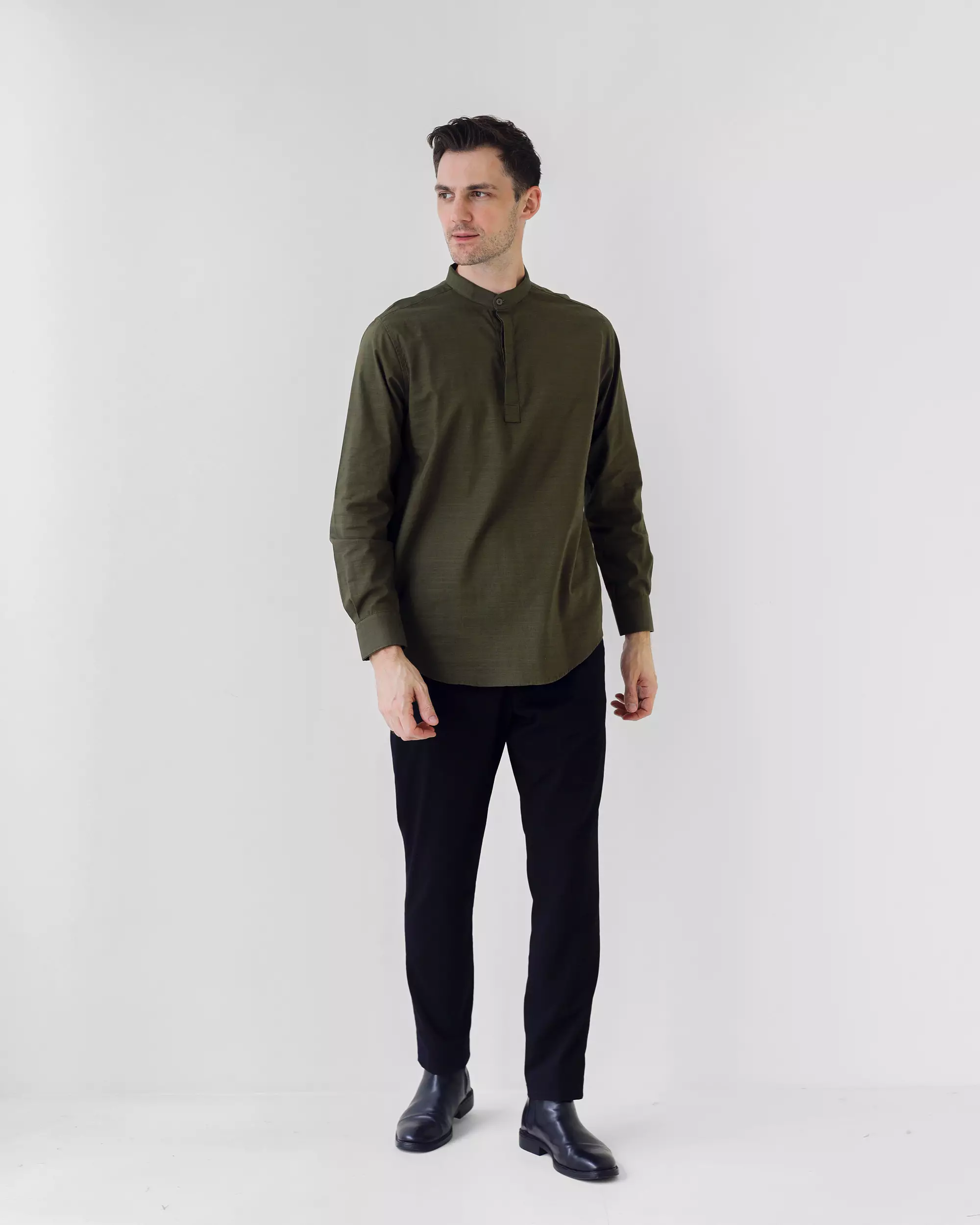 Cotton Well Oman Henley Shirt Army │Kemeja Koko Basic Lengan Panjang Hijau Army