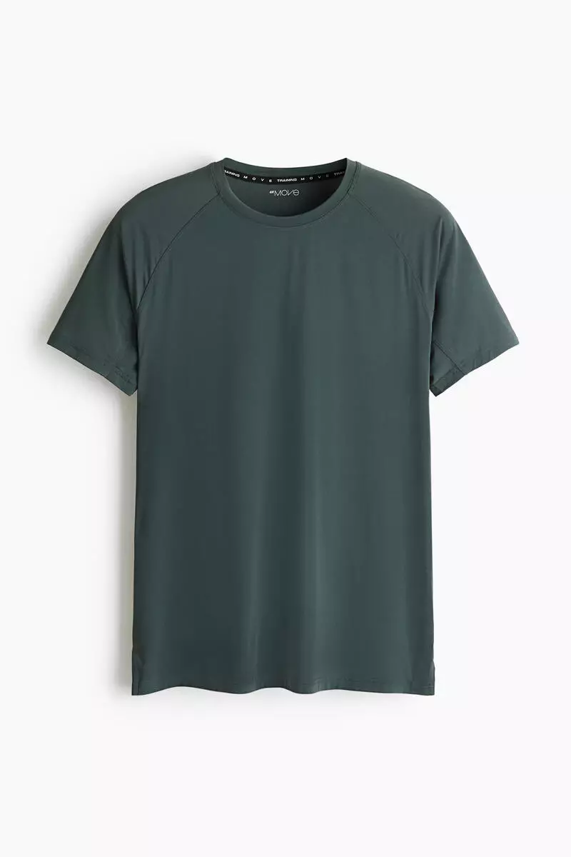 Muscle Fit Sports T-shirt with CoolMove™