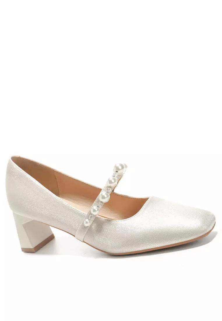 Discount on Twenty Eight Shoes  shoes - SKU: 5CM Pearl Strap Satin Mary Jane Shoes BY2355-5