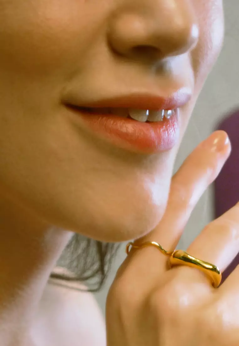 Flat Face Ring in Gold - 7