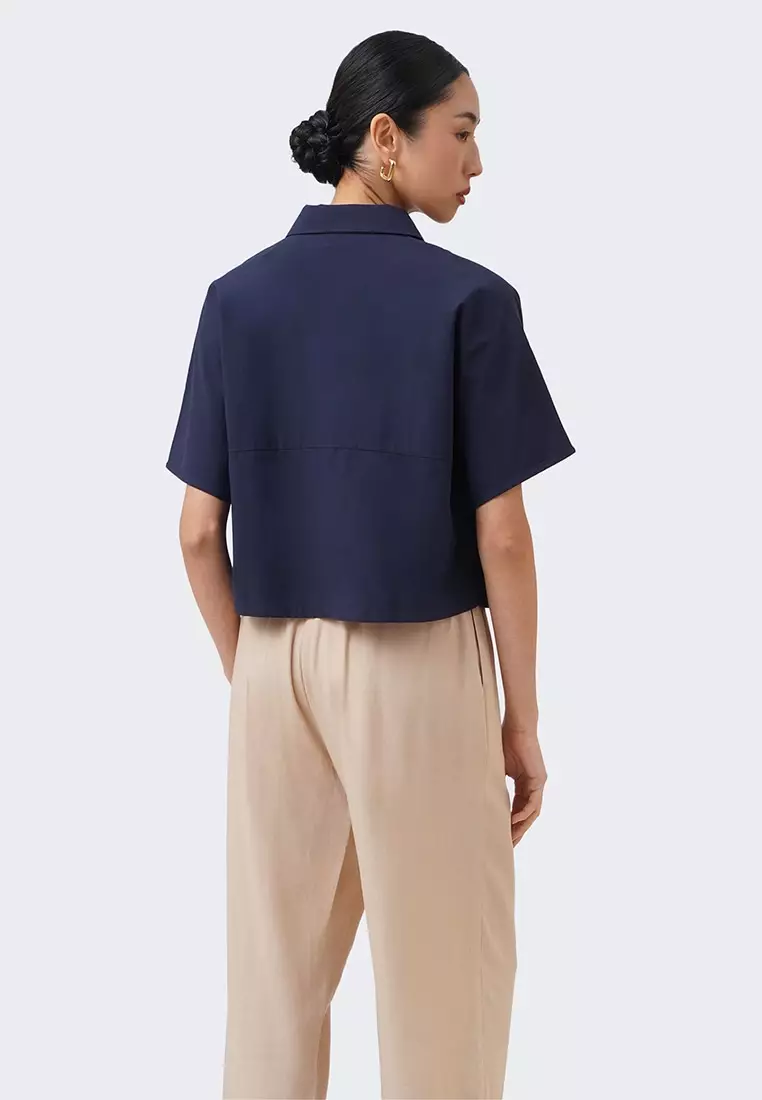 Women's Cropped Triangle Flap Pockets Shirt