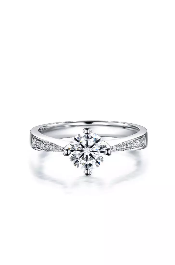 Silver ring diamond