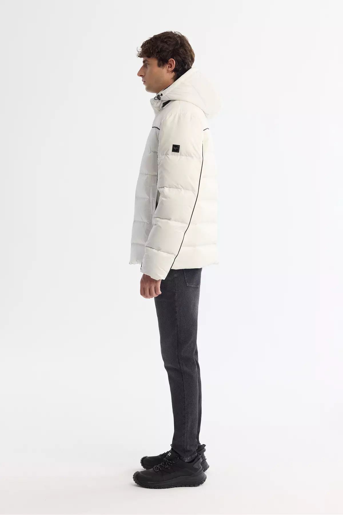 Men'S White Hooded Water Repellent Windproof Goose Down Puffer Comfort Fit Ski Jacket A42Y6012