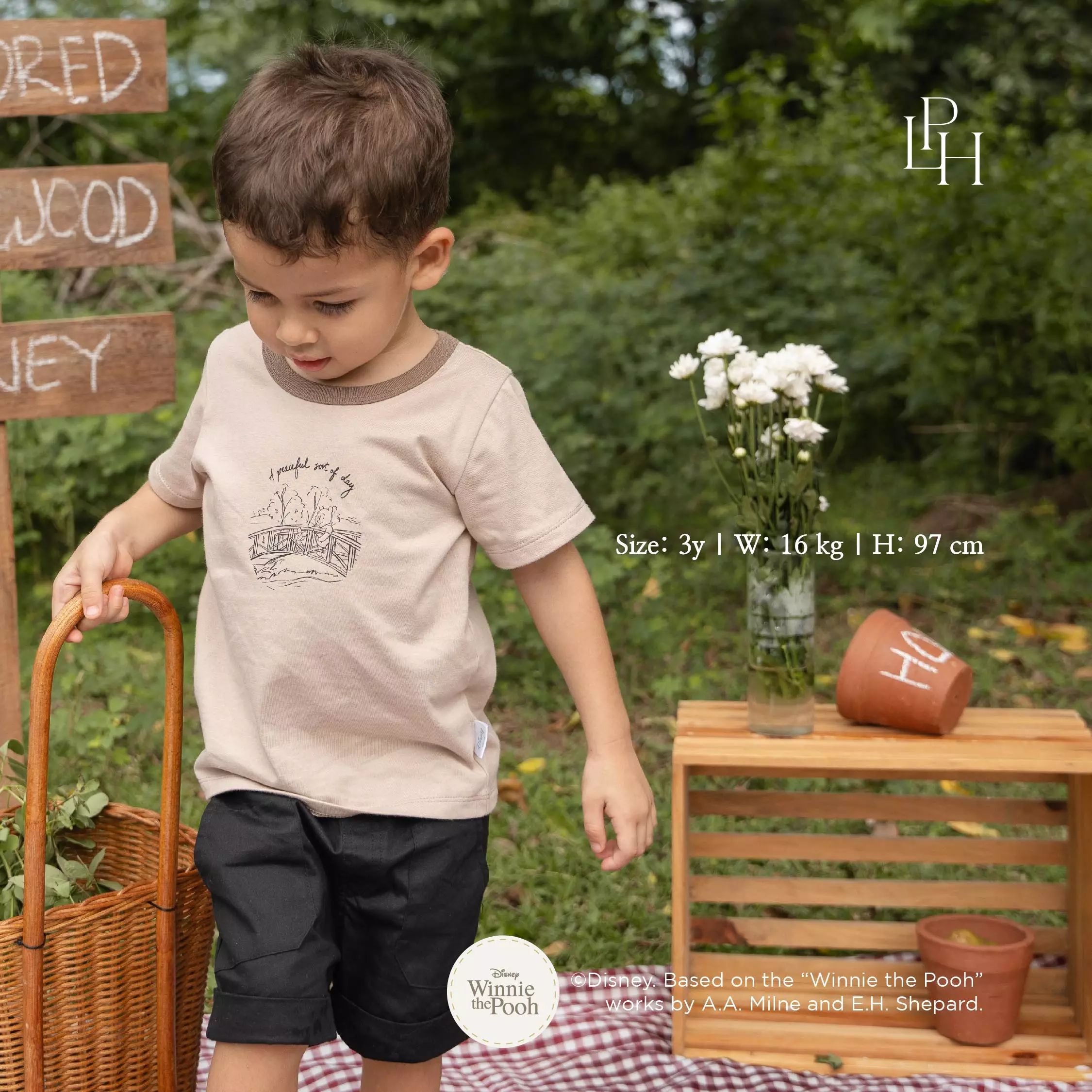 Little Palmerhaus - Disney's Winnie The Pooh T-Shirt (Kaos Anak) Light Blue