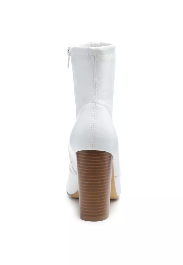 White leather block deals heel ankle boots